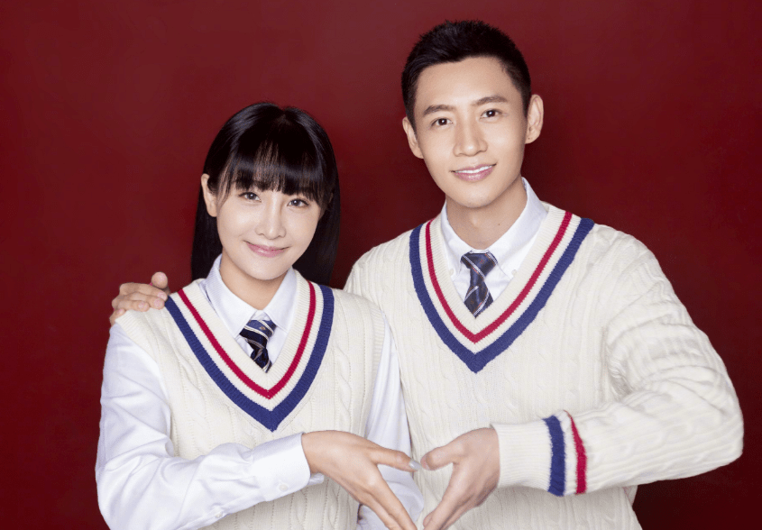 3位男星曝喜讯,人到中年才当爸,年龄最大的已52岁_黄少谷_马国贤_魏晨