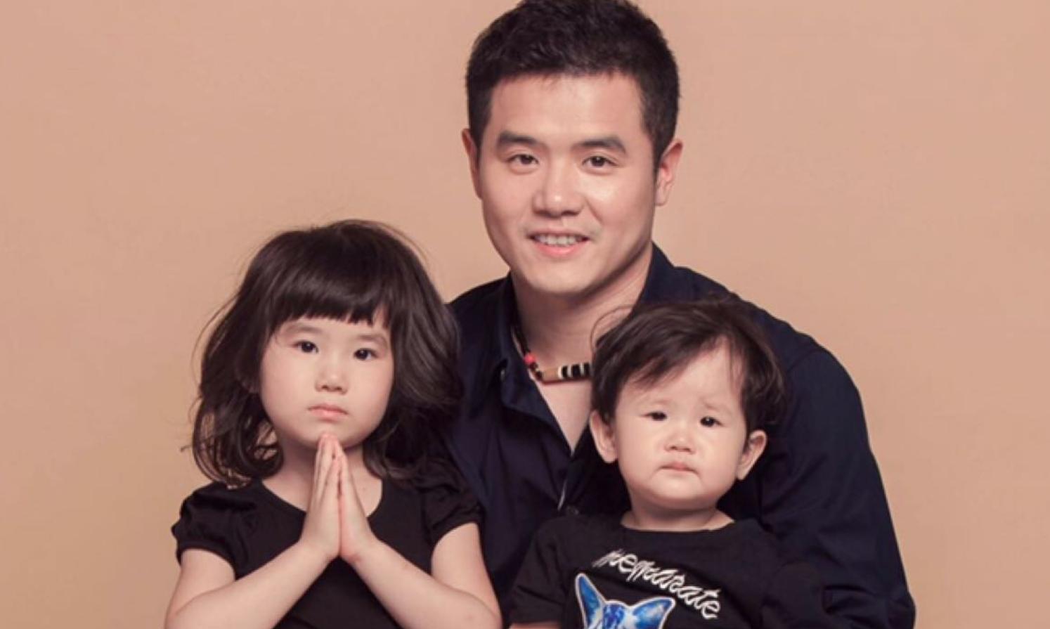 "一战成名"刘国正,低谷期被演艺圈女友分手,娶圈内妻子太幸福_刘邦云