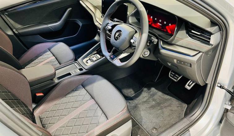 2023款"明锐rs"即将上市,黑格栅 全新轮毂,配2.0t引擎!