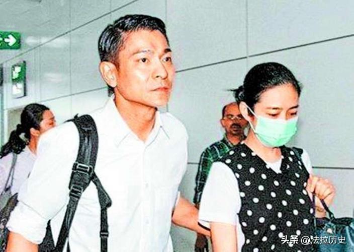 刘德华女儿刘向蕙:心疼母亲为爱躲藏23年,但也理解父亲的难处_朱丽倩