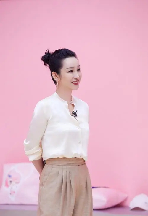 秦海璐:怀孕时小叔子公公相继去世,生娃后对婆婆好的亲妈都吃醋_因为