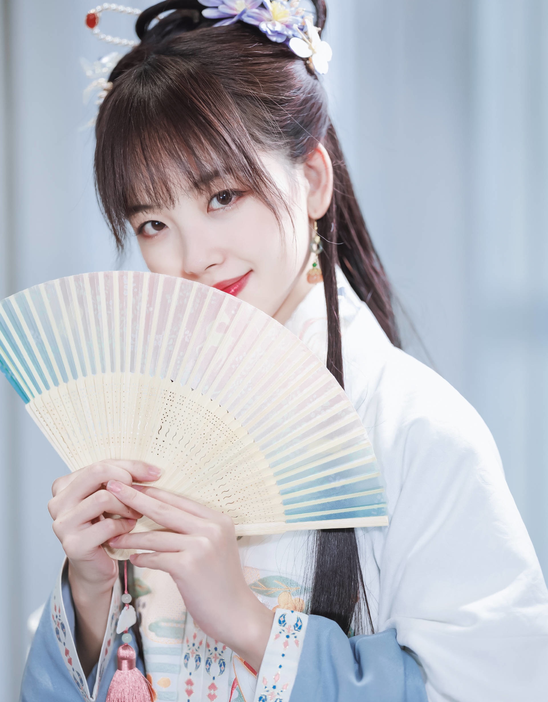 有种"整容"叫王冰冰穿汉服,纯素颜样子让人失望,最终效果美成白素贞模