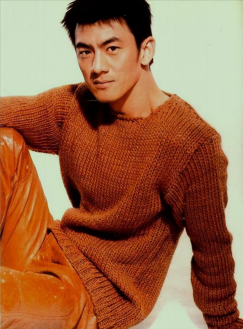 任天野:8岁被母亲抛弃,父亲再婚娶小15岁娇妻后,继母就是我亲妈_工作