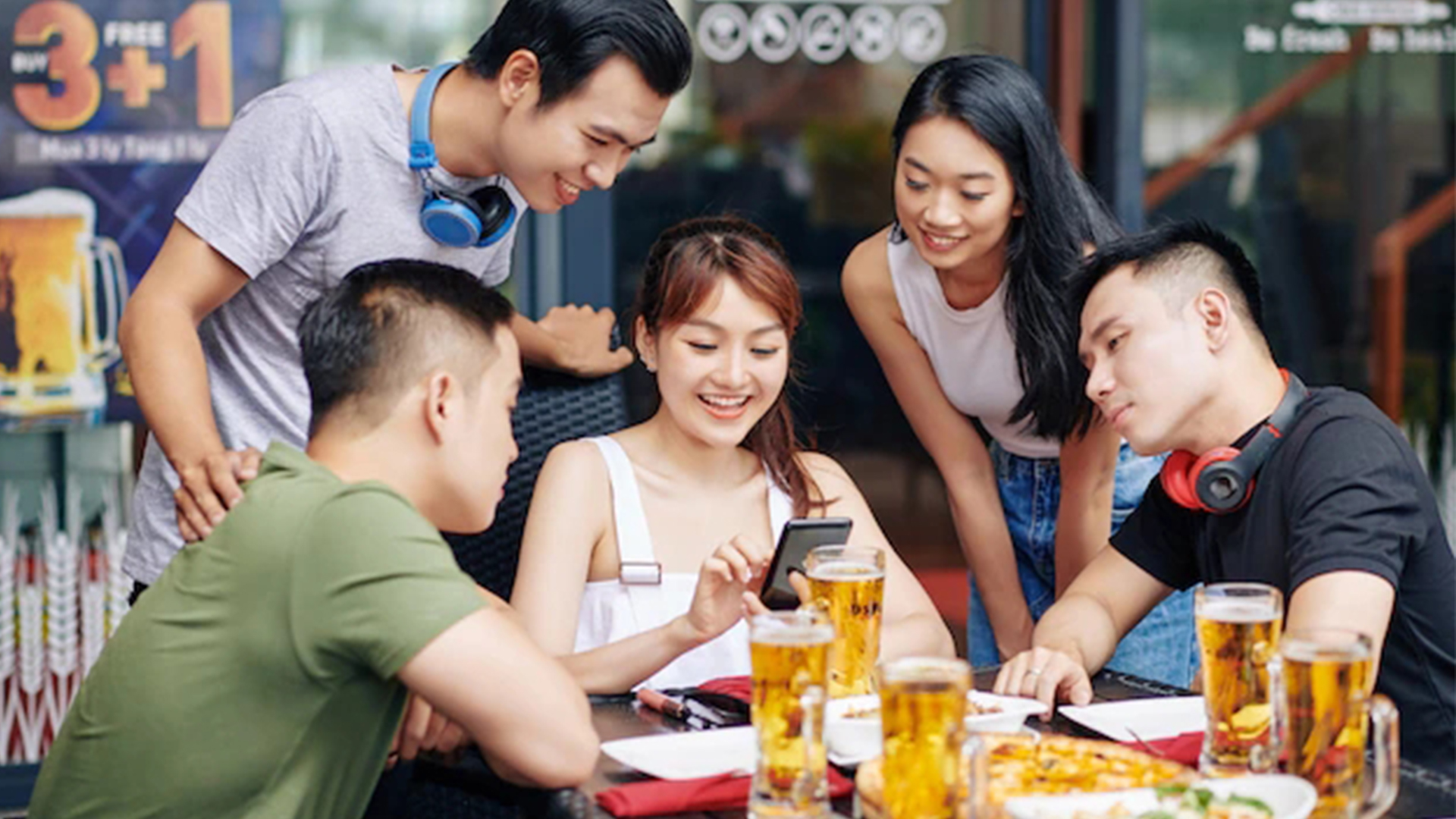 酒文化的社交意义——在社交场合体验饮酒文化_酿造_人们_方式