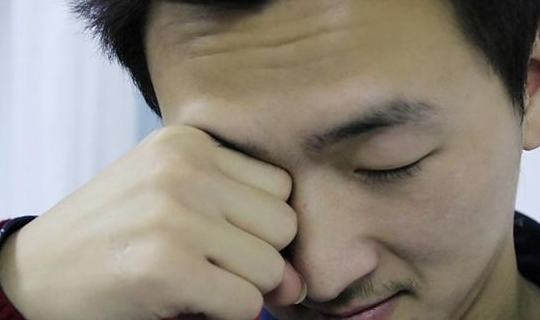 适当晒太阳,合理用眼,经常做眼保健操,有利于预防近视等眼部问题