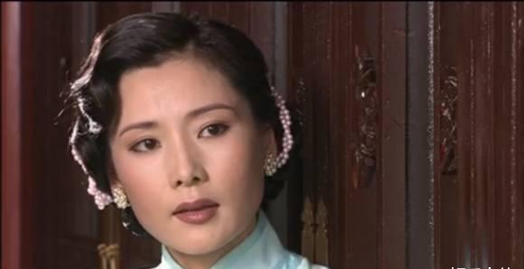 重温经典《大宅门》,时隔21年当初主角落末,客串演员成顶流_斯琴高娃