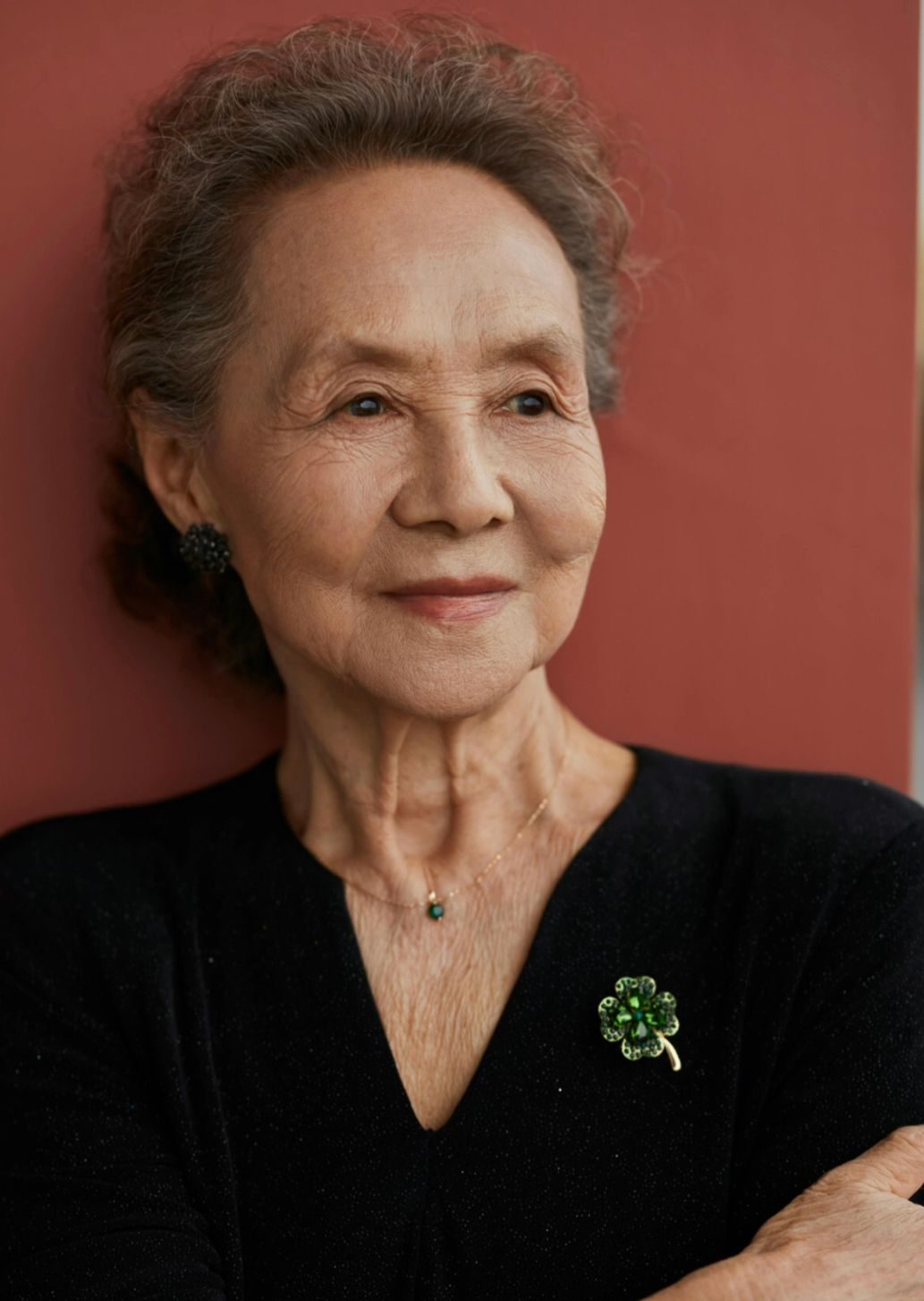 优雅老去的女人,身上有4个地方和普通老太太不同,一看就更高级_奶奶