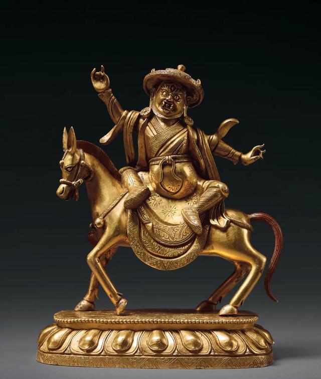 h10cm十四世纪 铜威罗瓦金刚立像来源:香港苏富比2021年7月14日编号