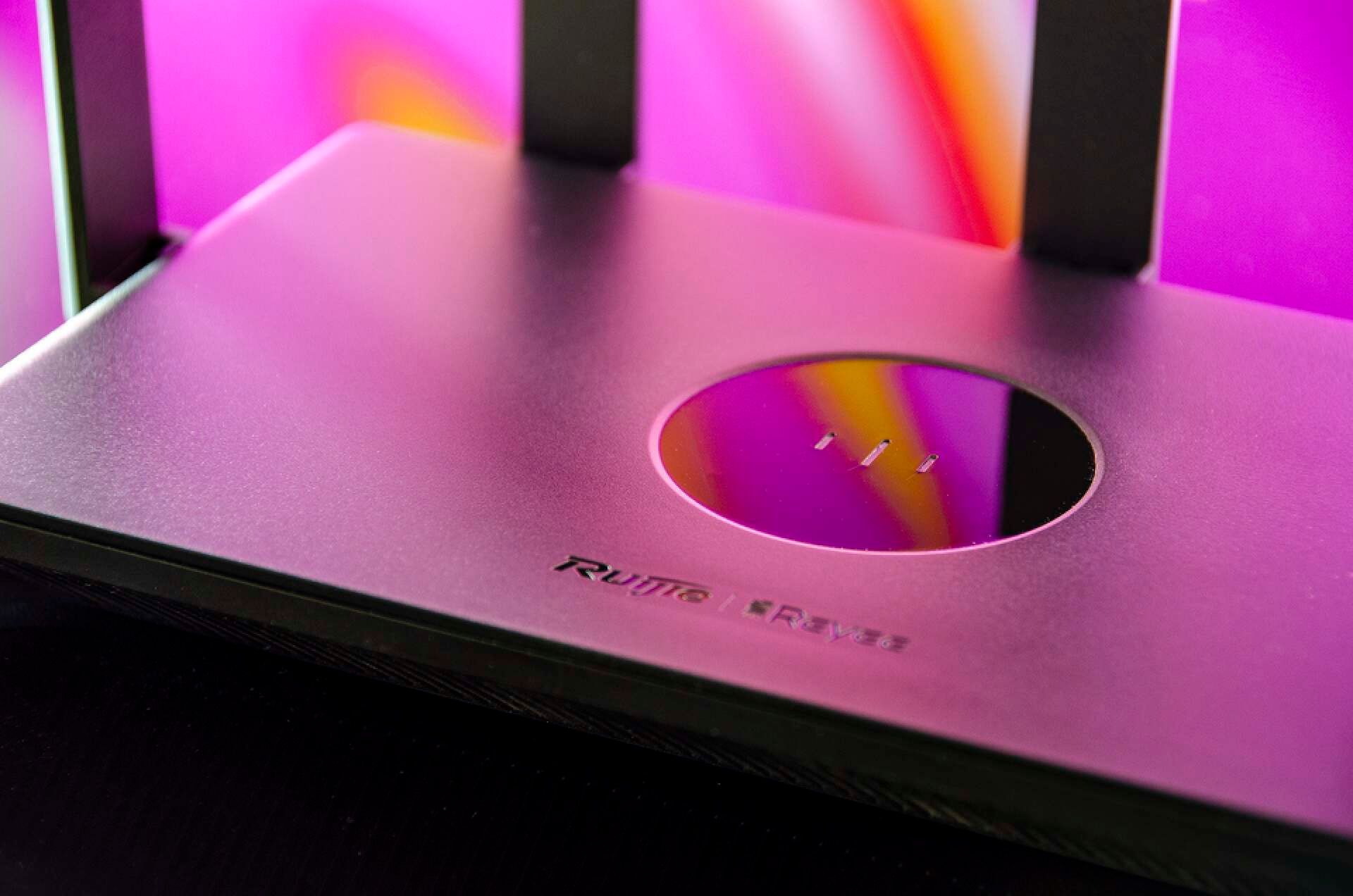 锐捷小钢炮,性价比领先的AC1300无线路由器