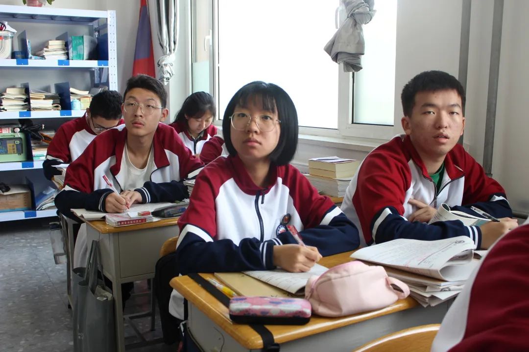 图文|黄鹏霞审核|张月光太原市泰华高级中学校山西省太原市尖草坪区钢