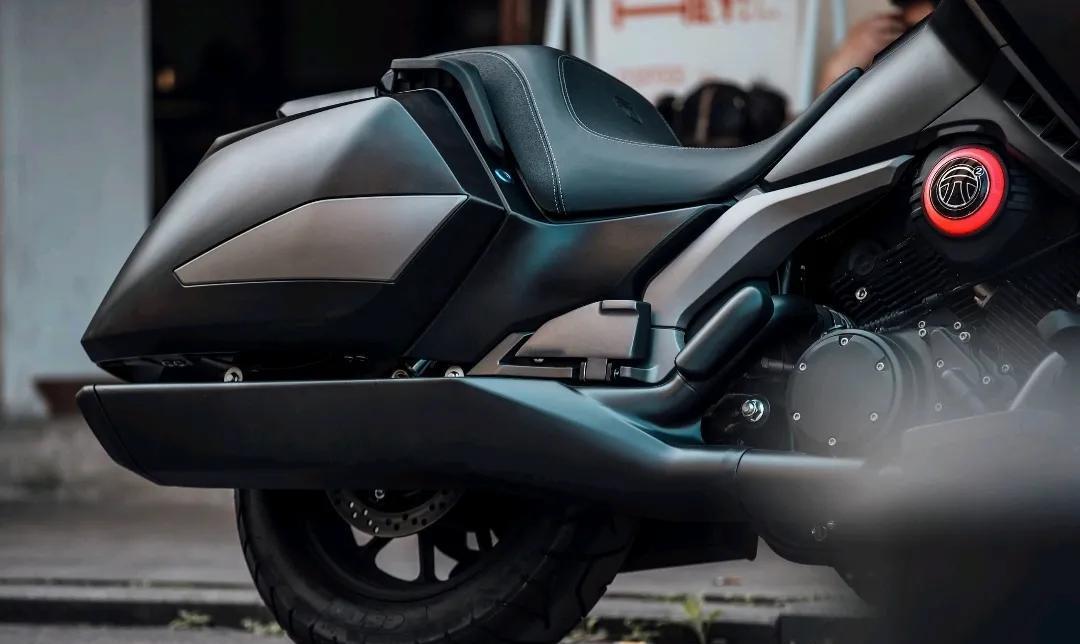 2023款派方星舰3x最好看2万元国产小排量巡航本田金翼款摩托车_搜狐