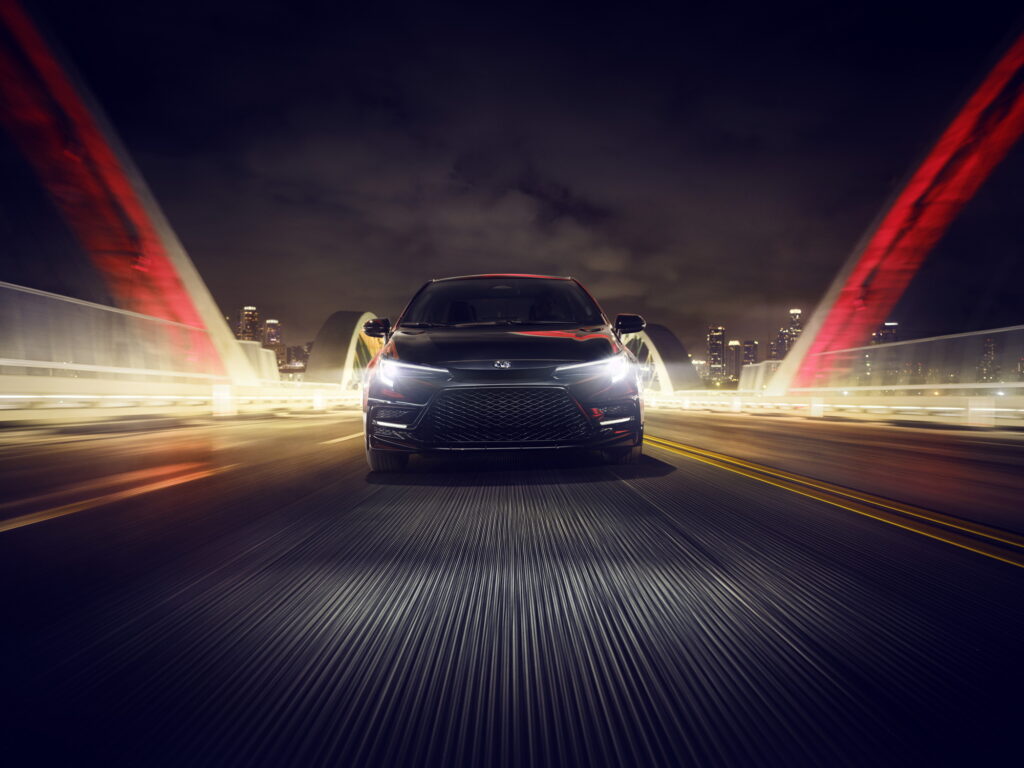 美版2024款丰田卡罗拉暗影版亮相 这配色有点高级感 预计秋天上市