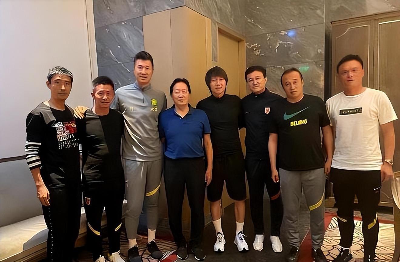 原创            李铁案新突破，曝金敬道开口，郝伟下课，李霄鹏临危受命（李铁道的简介是什么）