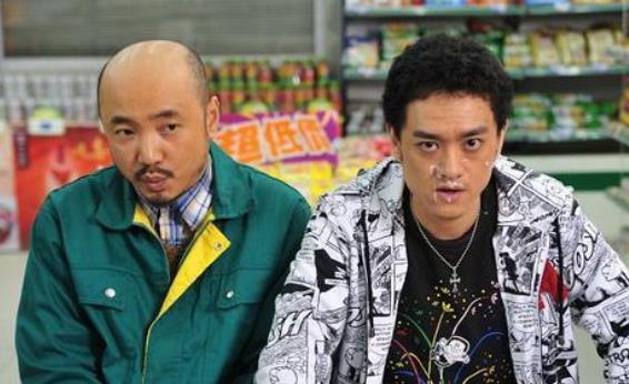 2015年与徐峥继续合作《港囧》,谱写了一首《清风徐来》由王菲演唱,火