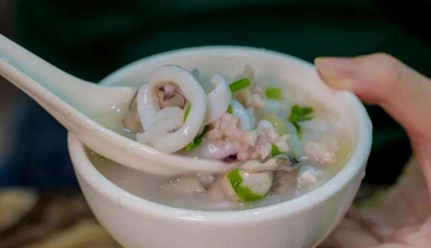 广东生滚猪杂粥,真的太好吃了,柔滑粥香无腥味,看着直流口水_做法