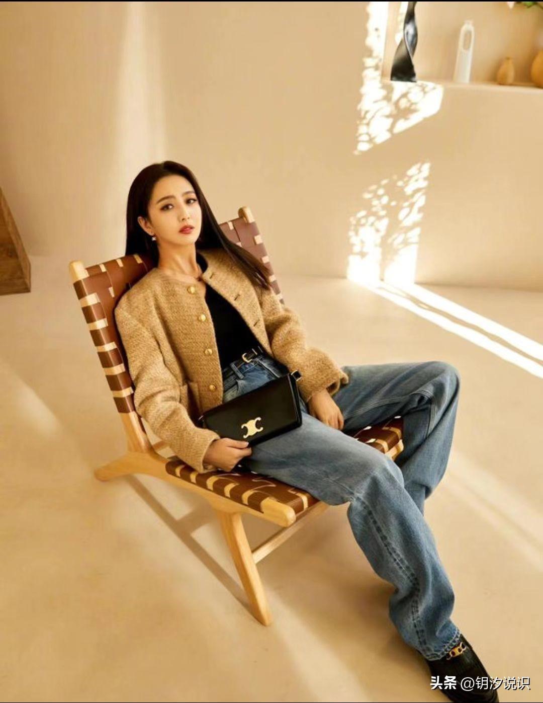 时尚的佟丽娅亮相机场,一身搭配带领新潮流,迷人气质让人心动_风格