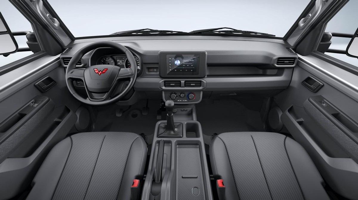 货箱能装下两头牛!五菱龙卡上市,6.28万起,堪称回本神器?