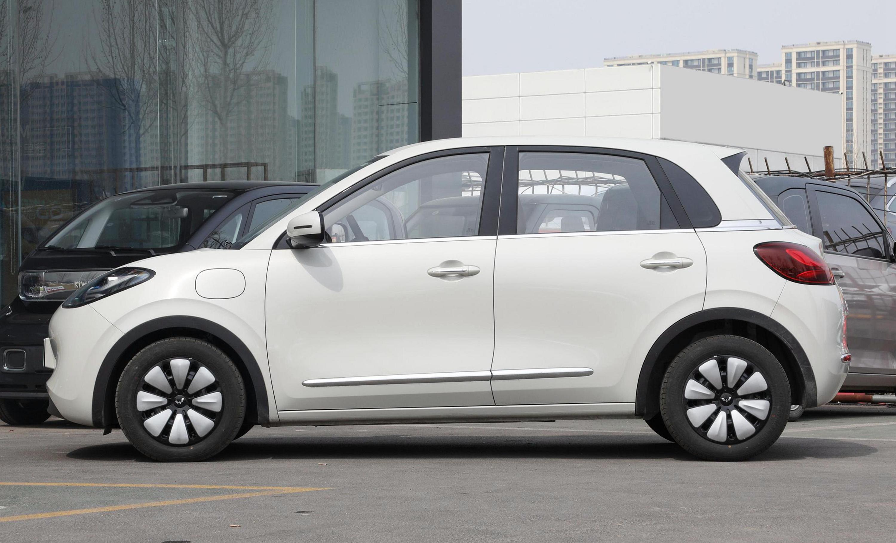 选家用代步车,续航够用配置实用是关键不到8万就能拿下