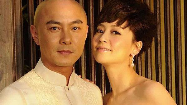 破产时刘德华出手相救,谢霆锋的干哥哥,三次婚礼娶同一个人_狄波拉