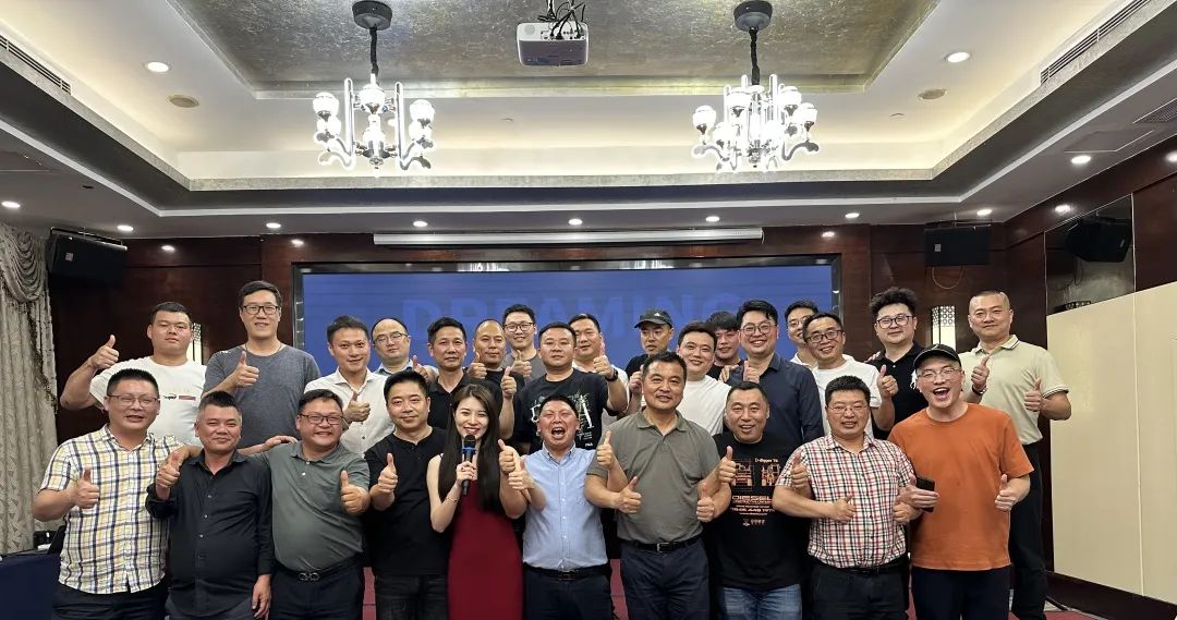 阿里梦创始人李晓在会上表示:"2023年,我们将开设10个合伙人城市,吸纳