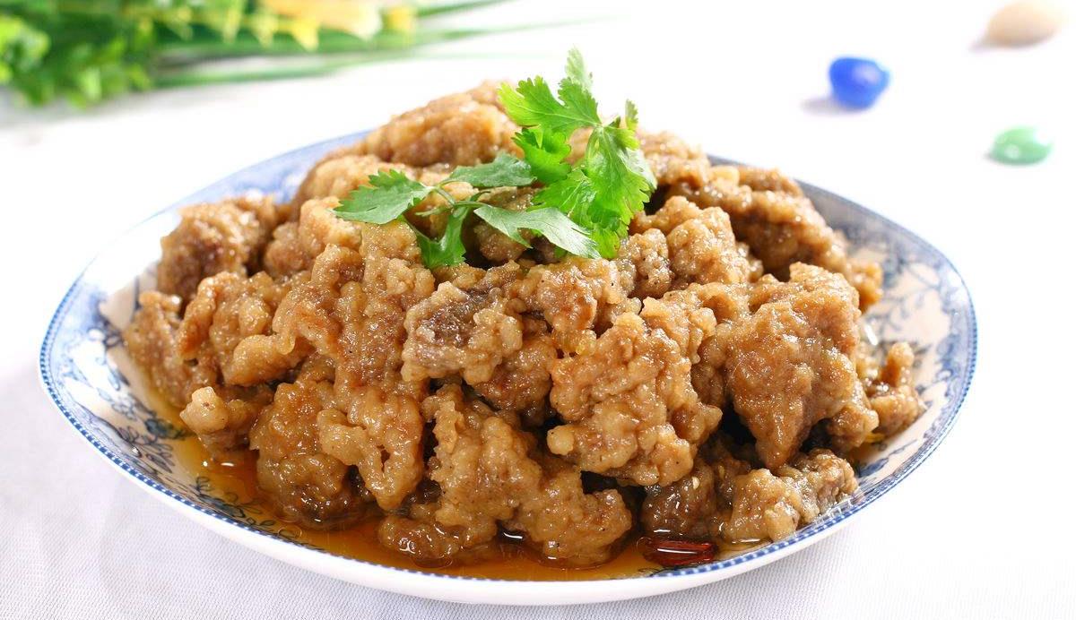 半斤五花肉2个鸡蛋,花了8块钱做这道经典美食,上桌5分钟必光盘_肉条