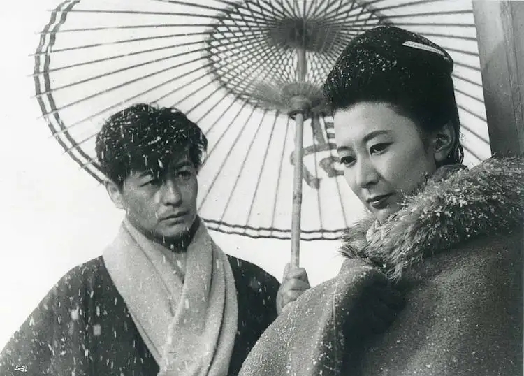 《雪国》:日本专制强化,军国主义统治与战争到来_岛村_驹子_叶子