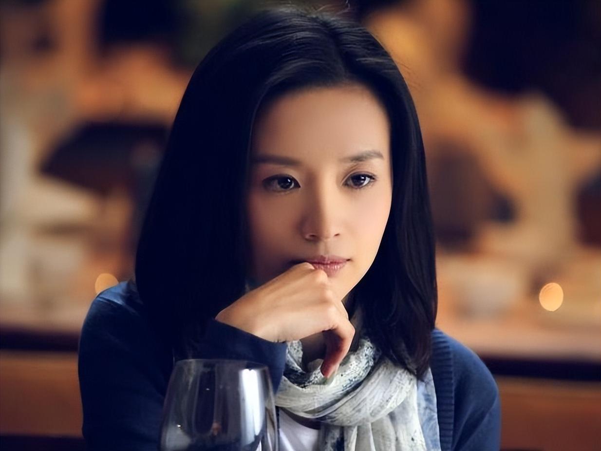 董洁:暧昧梁朝伟,甩锅潘粤明,畸形母爱让人无法接受_观众_成为了_周迅