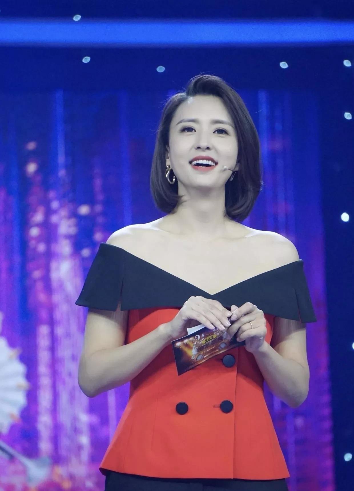 性感知性美女张蕾,性感迷人,韵味十足_娱乐_明星_文章