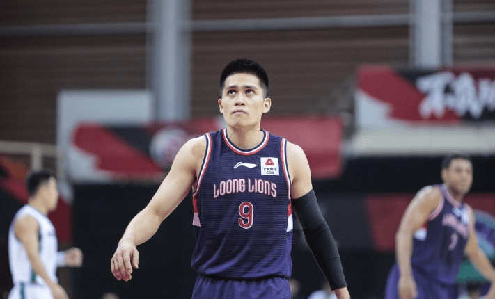 陈盈俊休赛期返回中国台湾,与林书豪会面,或将回归台北联赛_家人_时间