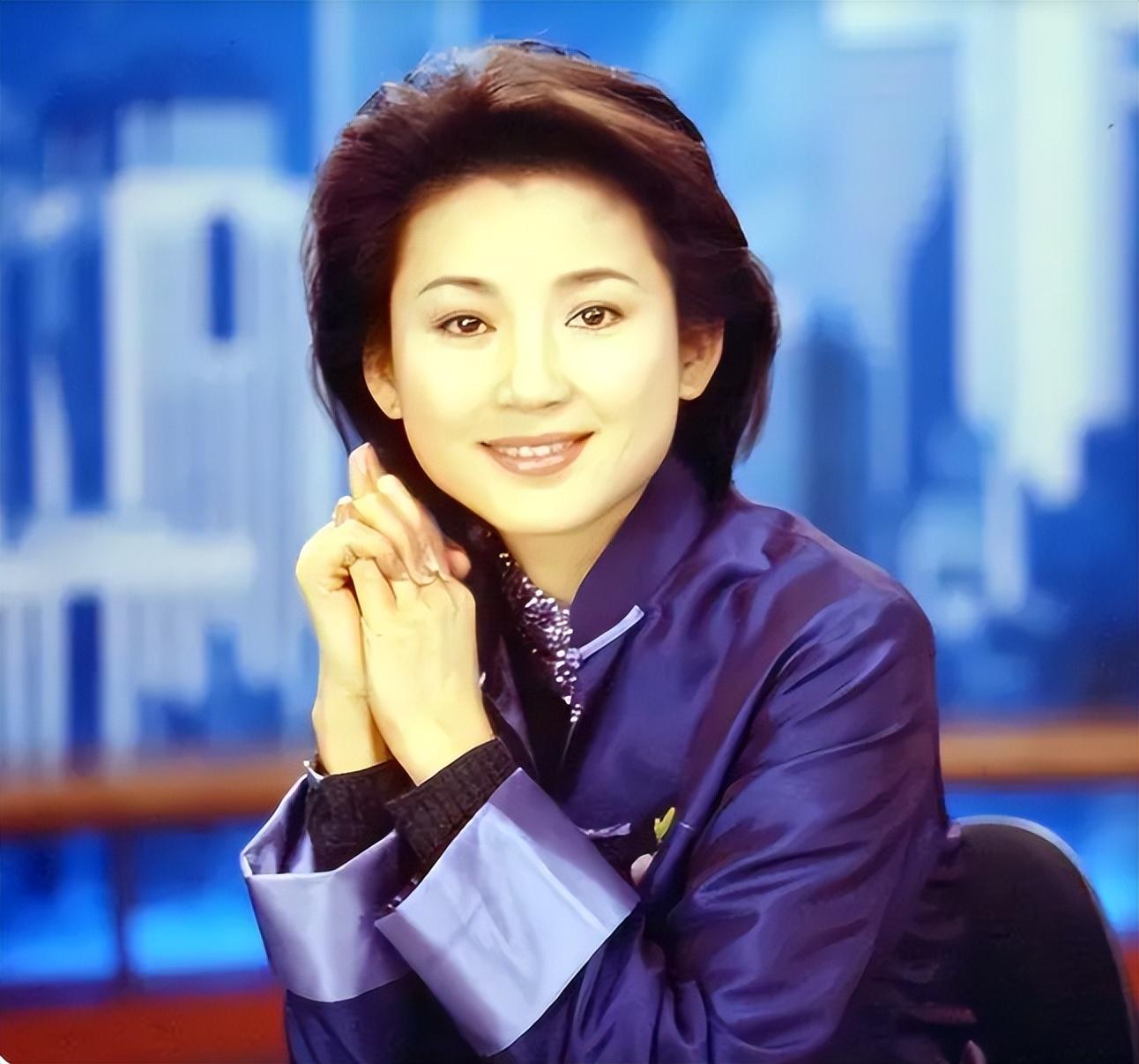 "电视一姐"她:主持《开心辞典》爆火,二婚嫁大13岁老公_父亲_成功