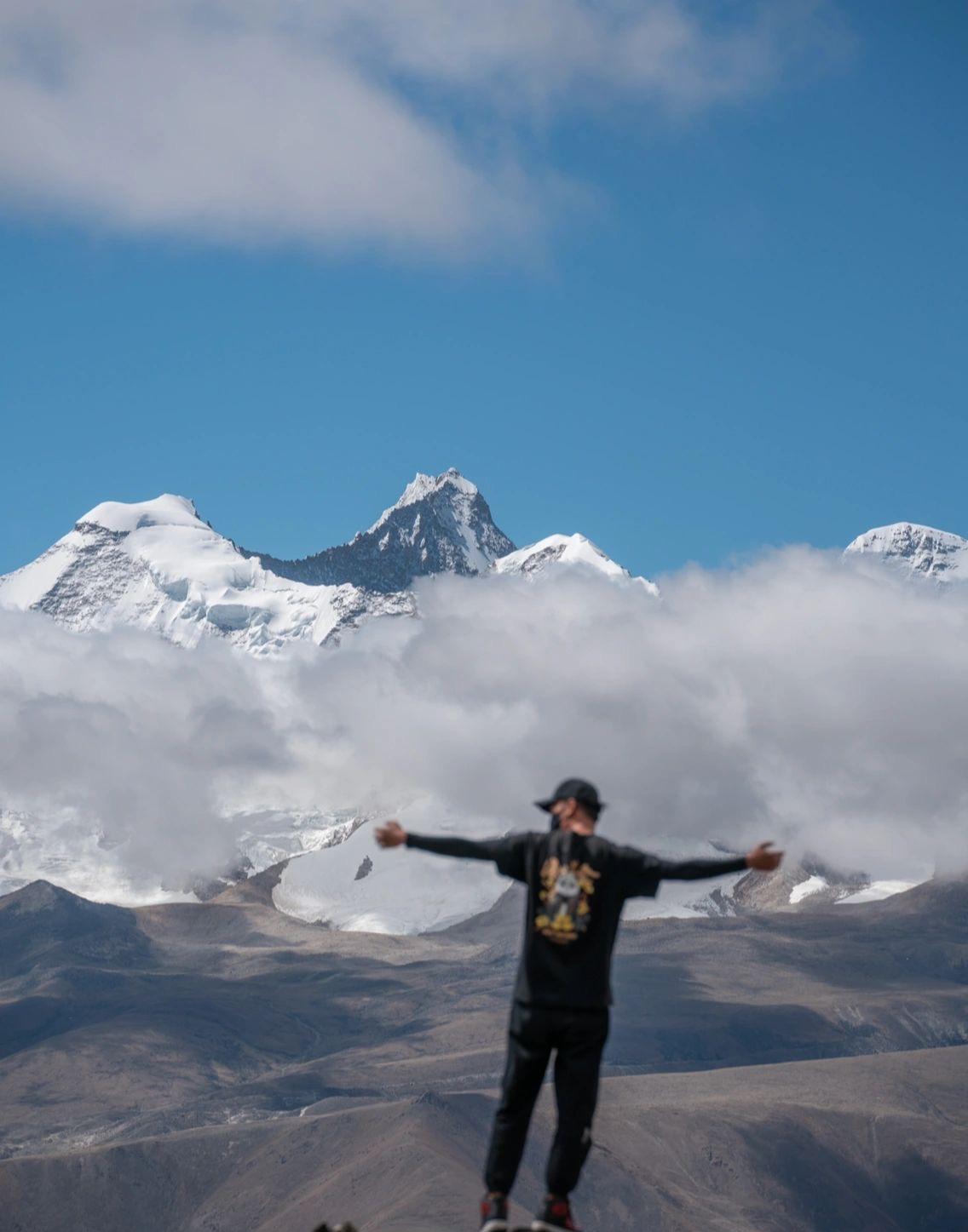 現在的年輕人與西藏合影的n種可能性,你瞭解多少?_張念青_旅遊_珠峰