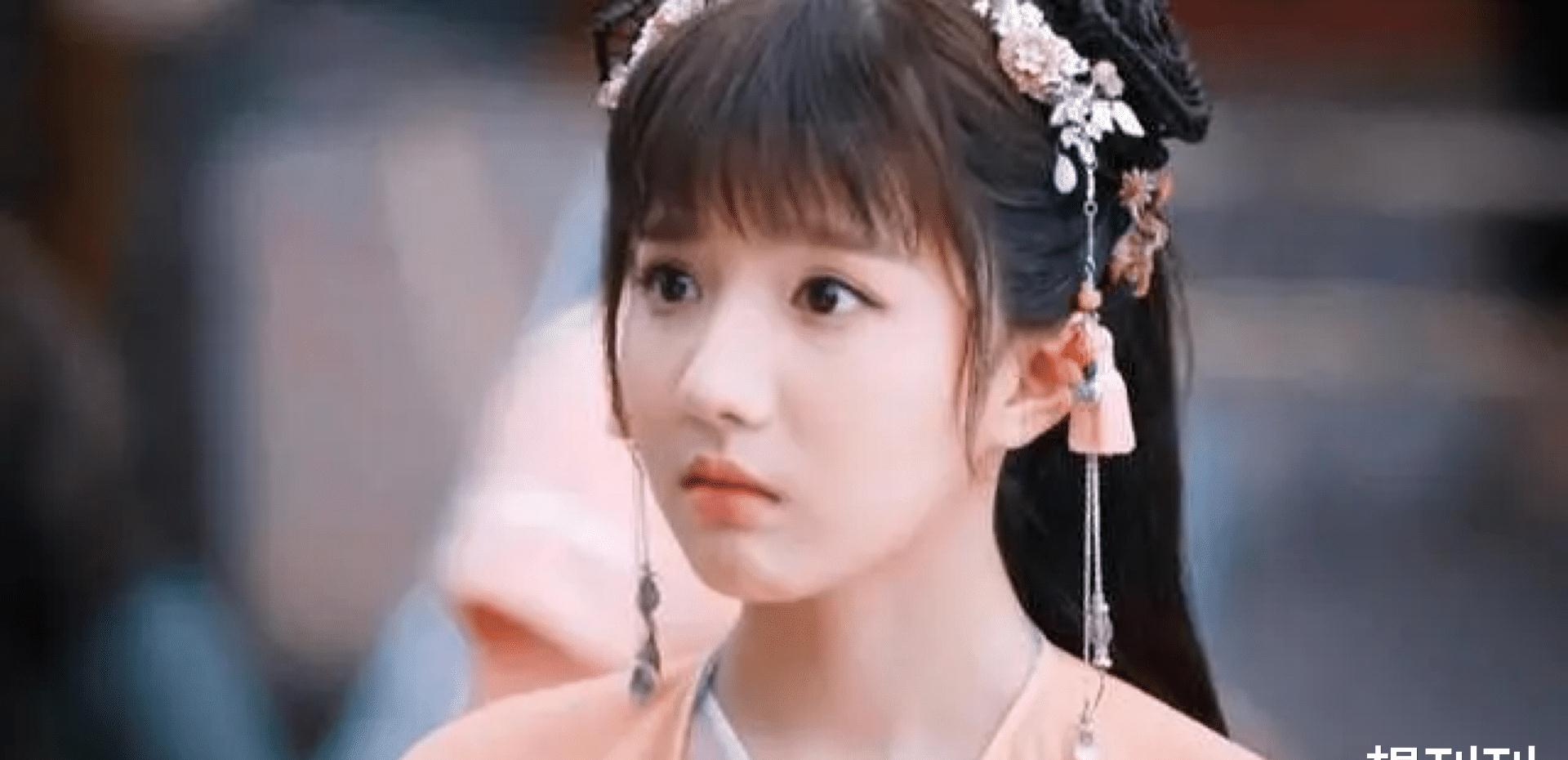 毛晓彤和苏晓彤贾静雯和让我看电视的时候,还奇怪刘涛的声音怎么变了!