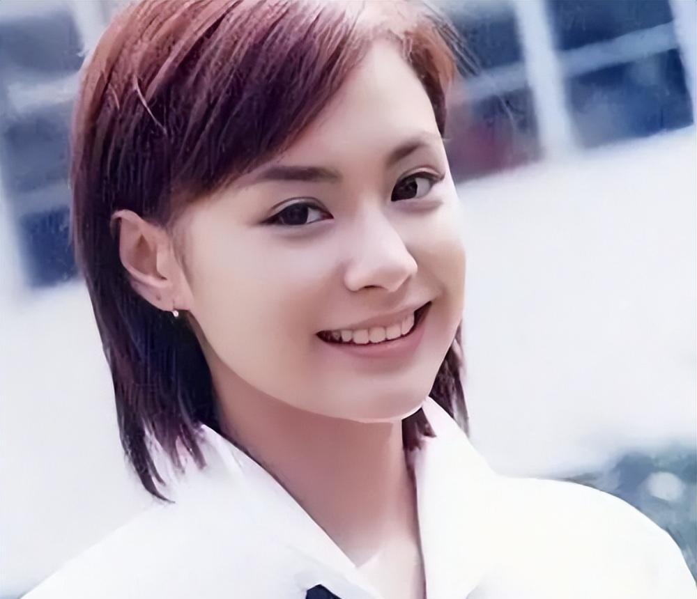 钟欣潼_蔡卓妍_影响