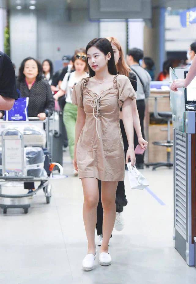 blackpink的金珍妮代言香奈儿,完美诠释品牌"高级感"