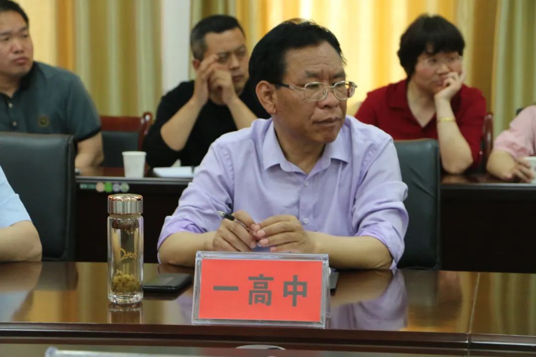 镇平县委书记艾进德调研高三备考冲刺工作_教育_基础_复习