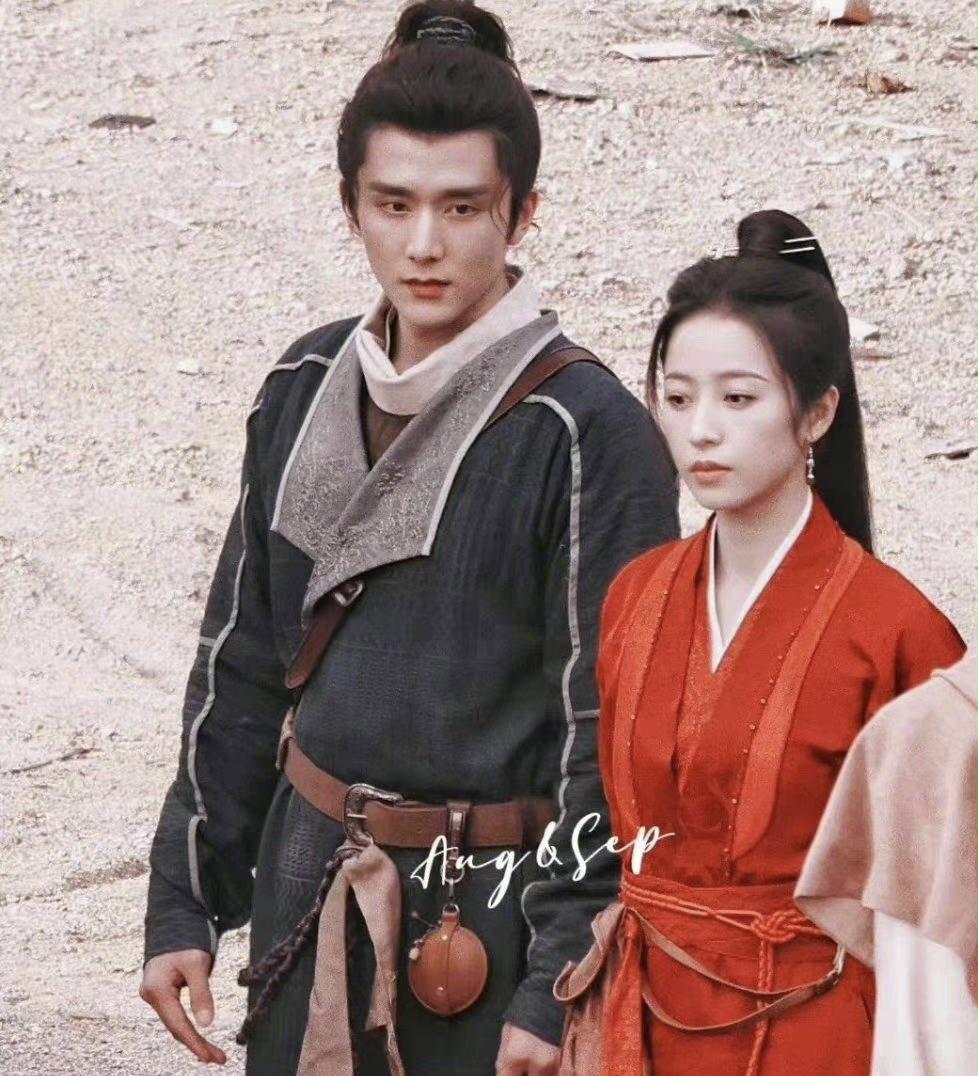 电视剧以北宋庆历年为背景,讲述元仲辛(张新成饰演),赵简(周雨彤饰演)