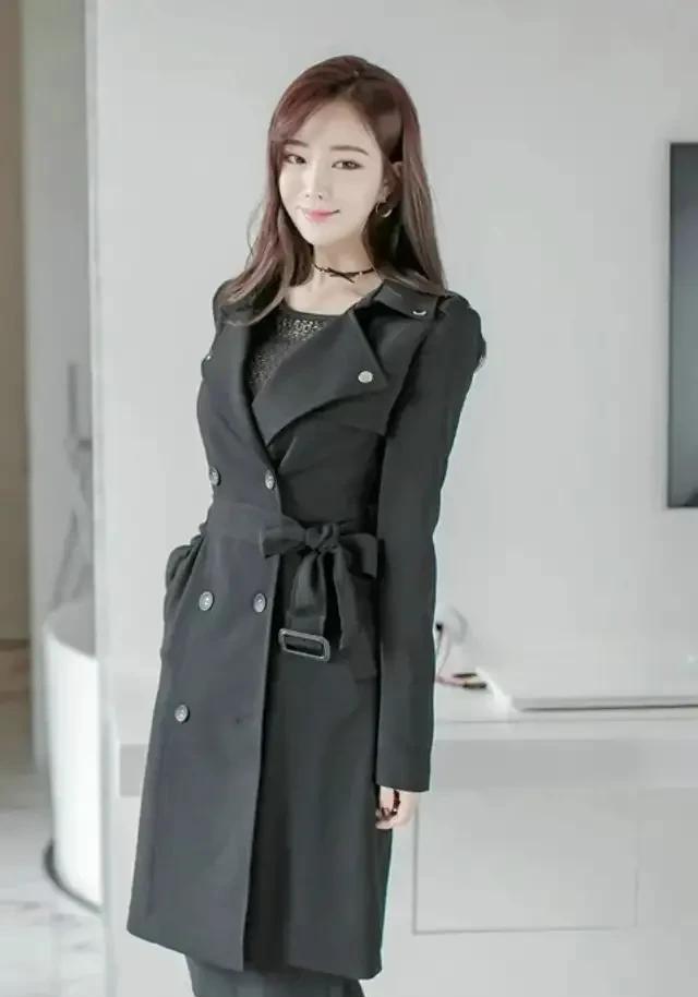 「韩国美女模特jooyeon」梦幻黑色网格针织衫过膝长裙,时尚感强