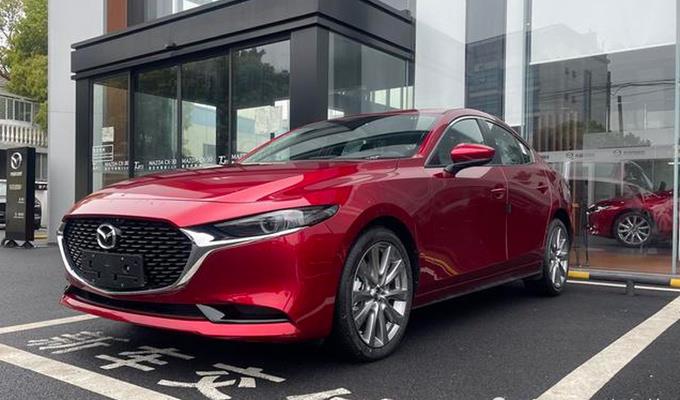 2023款"马自达3"次世代上市,价格不变,安全配置全面提升!