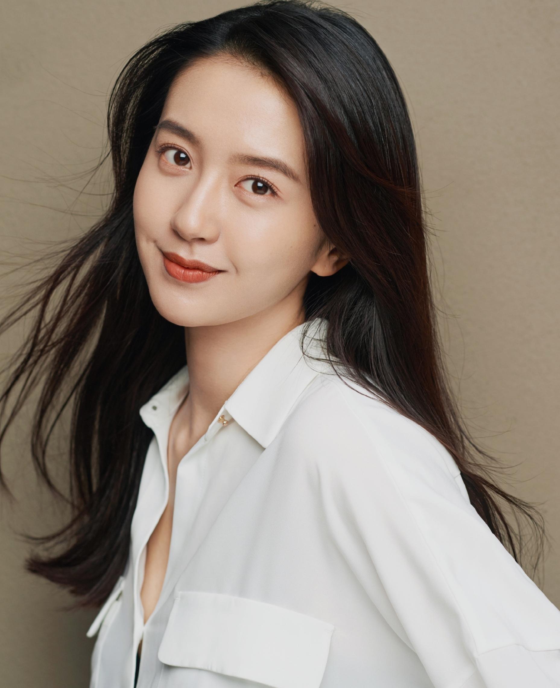 剧里有鹿晗,古力娜扎,吴倩,曾舜晞等一众帅哥美女,个个都是颜值巅峰