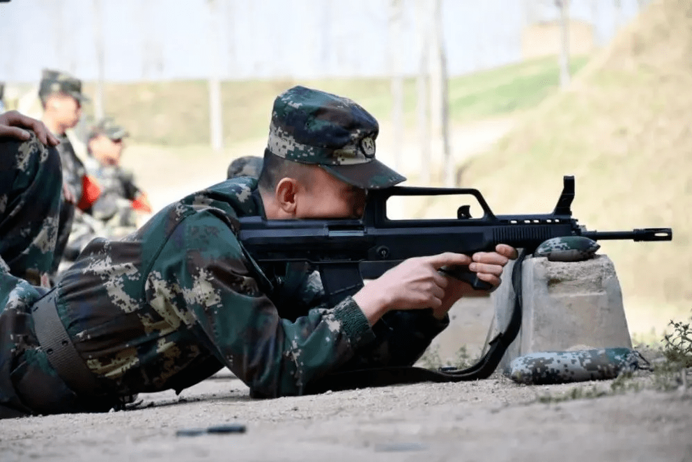 全是干货 | 真人cs握枪与射击姿势有哪些?_图片_枪托_网络