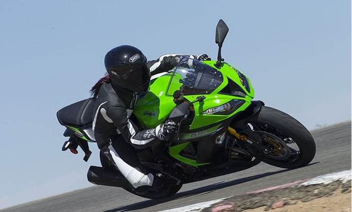 最新款川崎小牛欧美专属版,配636cc4缸直列引擎,前后碟刹_搜狐汽车