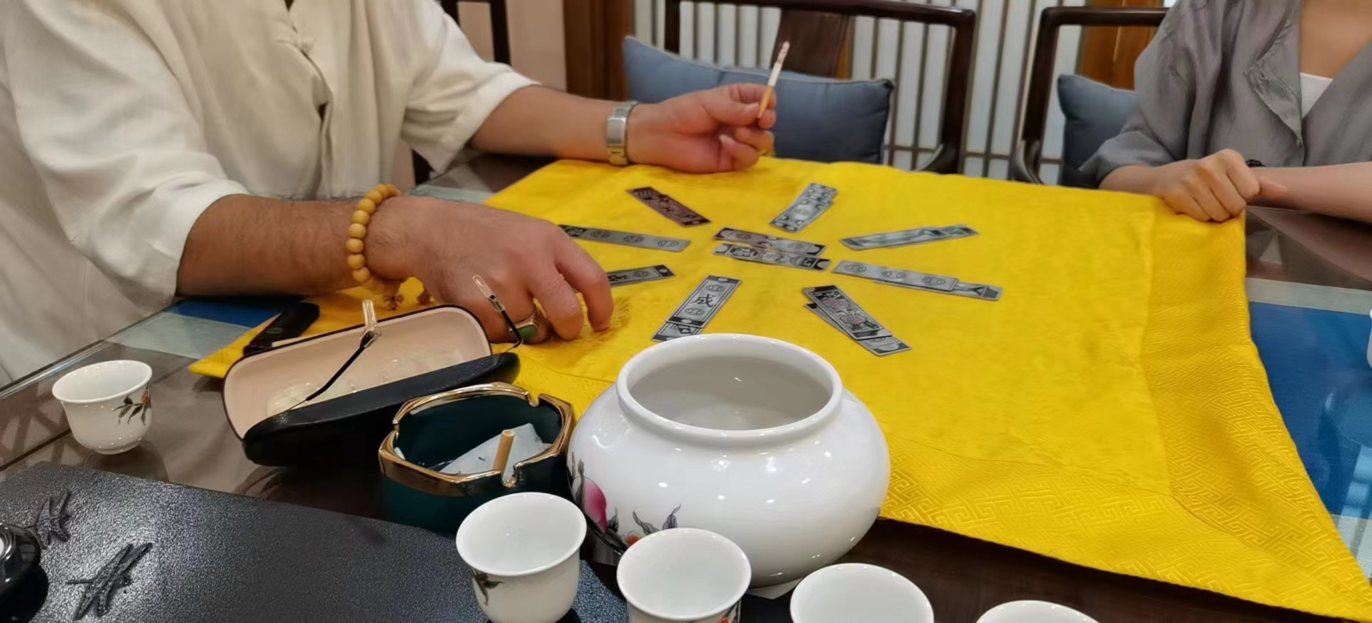 响马卦陈香_交流_寸言_寸机