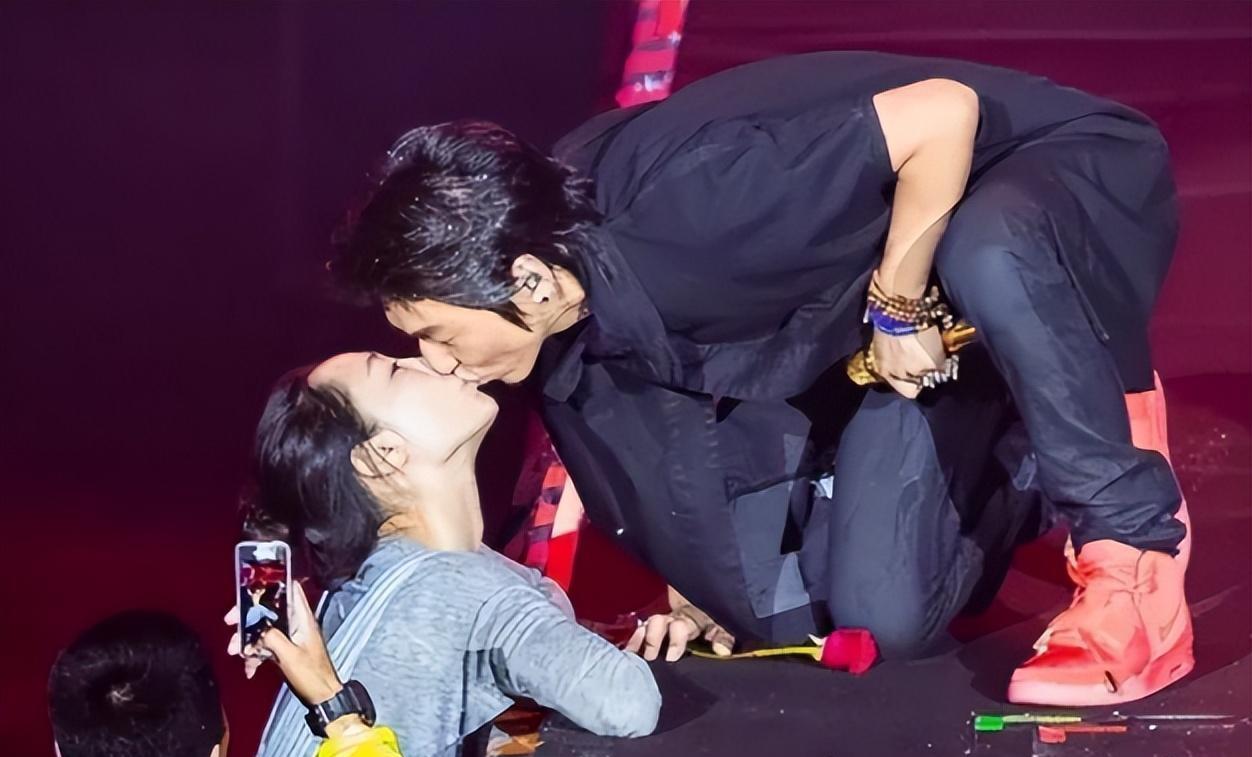 陈羽凡_前夫_风波