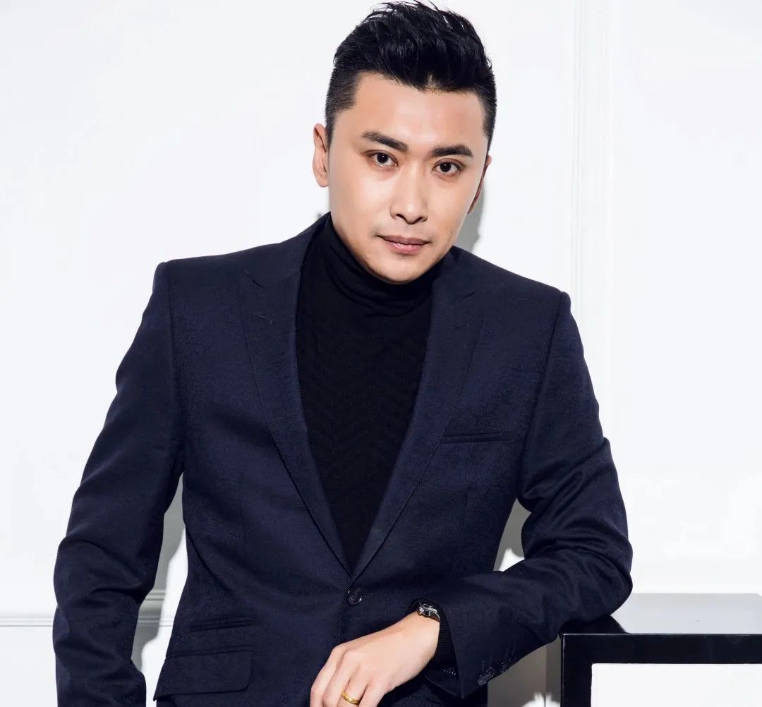 石海峰设计丨追求"骨相美"_自然_采光_红星