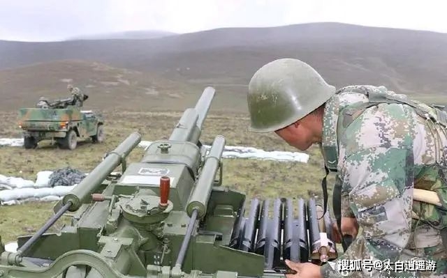 自动迫击炮2b9m矢车菊 "vasilek"