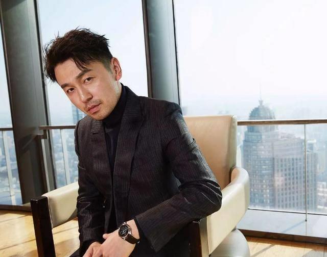 "前夫哥"雷佳音称年轻时像鹿晗,以为开玩笑,看到旧照后愣住了_样子