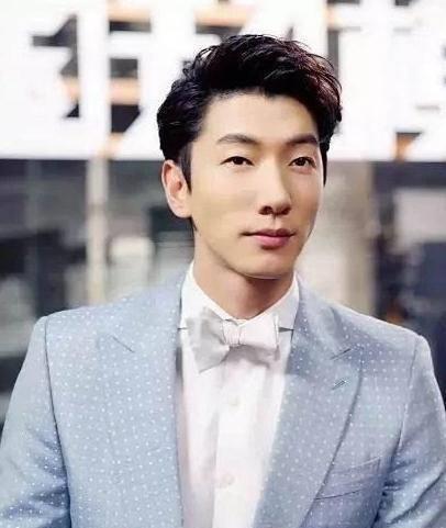 张亮_眼睛_脸型