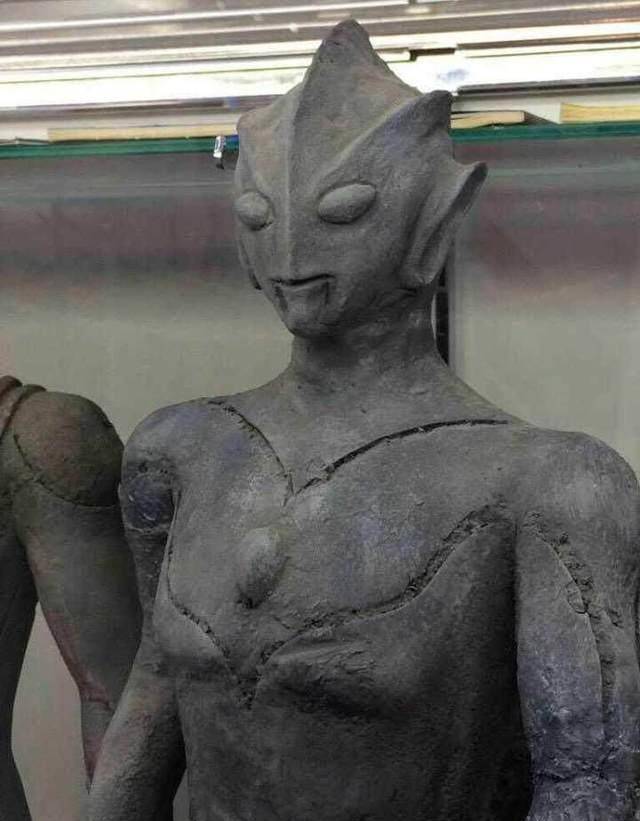 迪迦中的三个石像,水落石出了,一位是极光战士,一位是怪力战士_古代