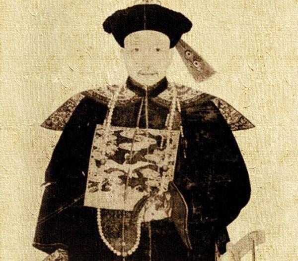 乾隆死后,和珅被嘉庆抄家,他的后人境遇怎么样_丰绅殷德_十公主_皇帝