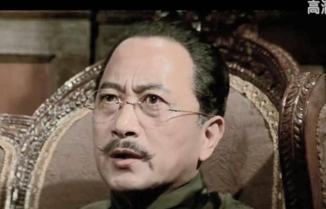 女,著名戏剧雷雨中的主要人物身为周朴园的妻子,却没有